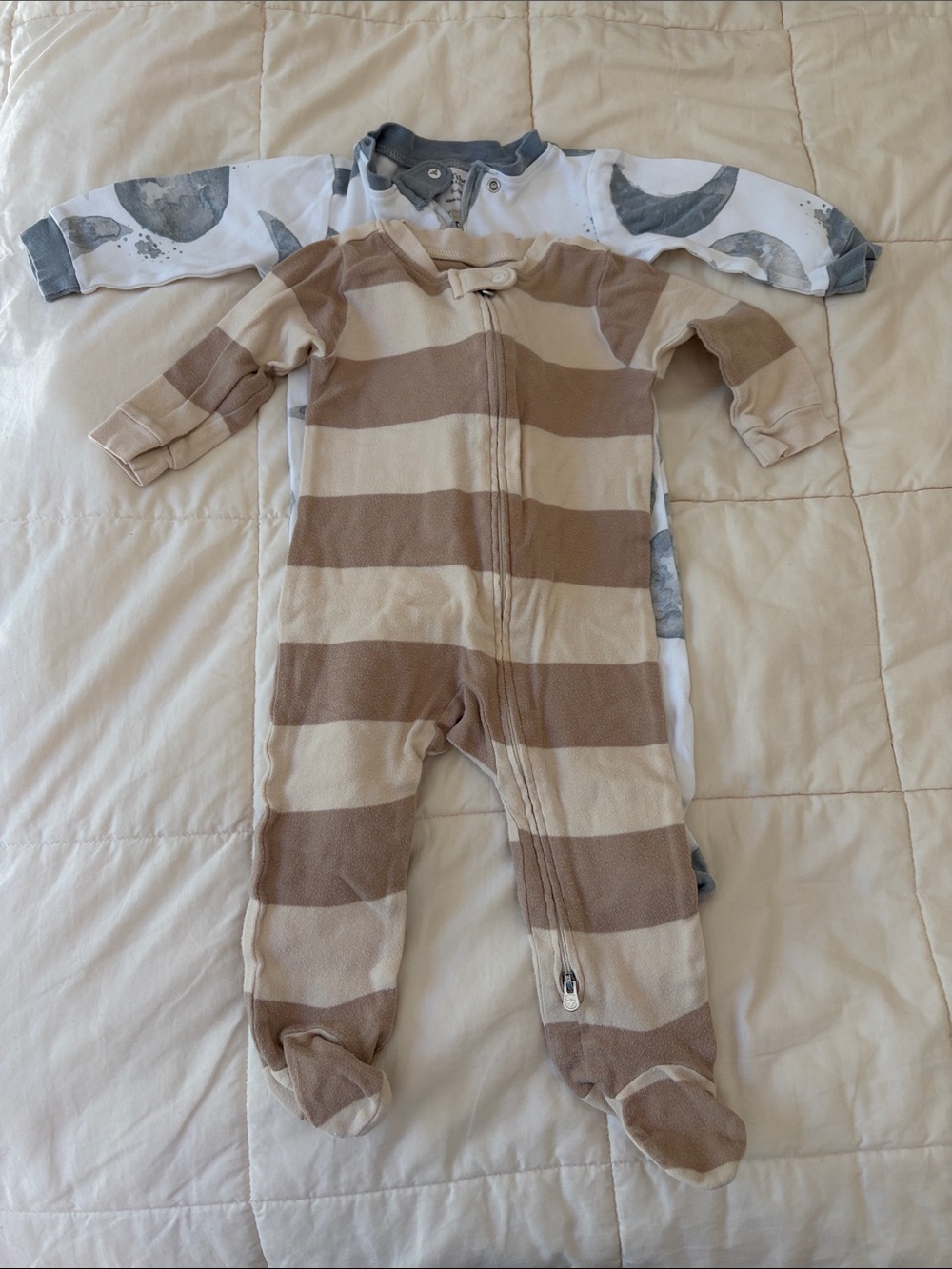 Burt's Bees Baby Footed One-Piece pajama 6-9M bundle of 2